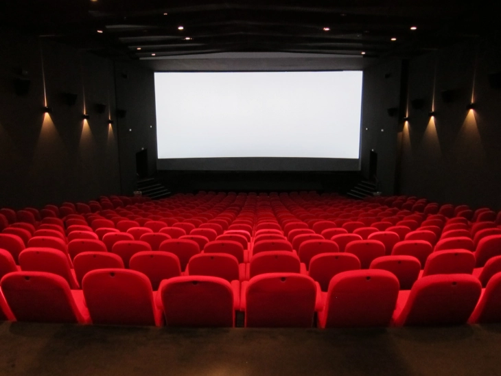 Movie theaters showed 1,027 feature films in 2023