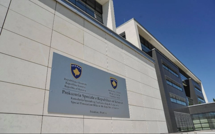 Akuzohen për krime lufte ish-drejtori dhe dy gardianë të burgut në Prishtinë