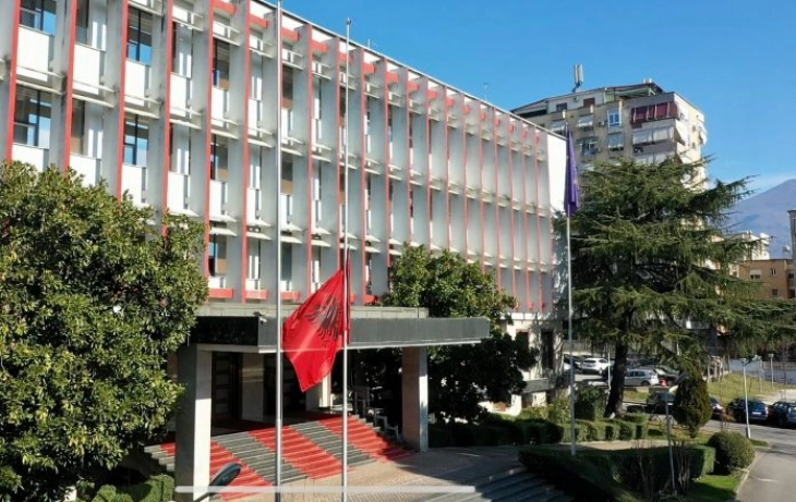 Во албанското МЕНР повикан српскиот амбасадор во врска со изјавата на вицепремиерот Вулин