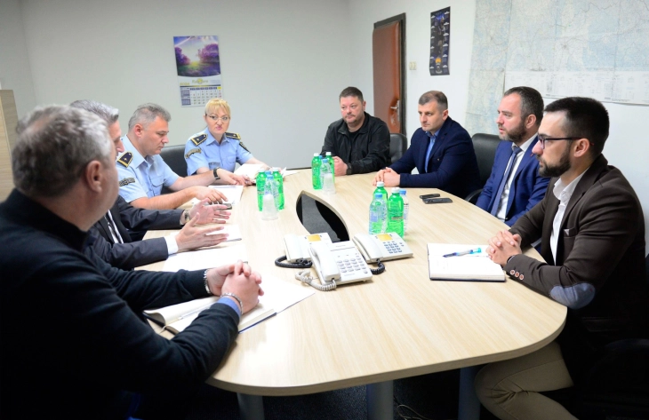 Тошковски во посета на оперативниот тим „Кафез“ и Регионалниот центар за гранични работи Север