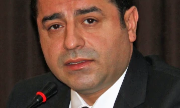 Курдскиот лидер Демирташ осуден во Турција на 20 години затвор