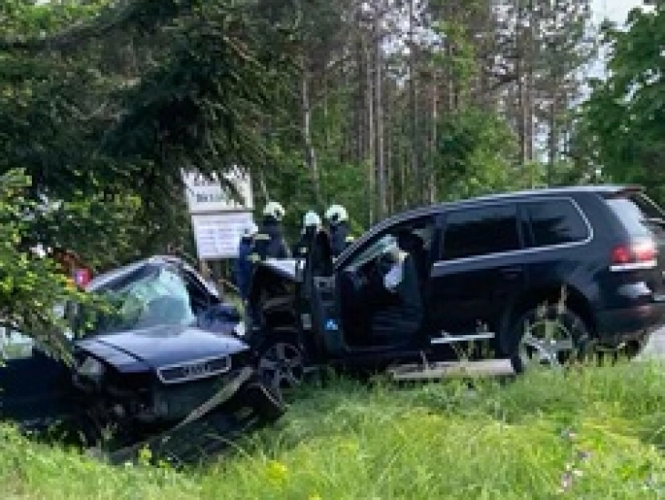Kiril Petkov shpëton pa lëndime gjatë aksidentit mes dy automjeteve, një person ka humbur jetën, ndërsa dy janë lënduar