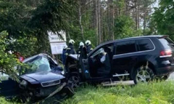 Kiril Petkov shpëton pa lëndime gjatë aksidentit mes dy automjeteve, një person ka humbur jetën, ndërsa dy janë lënduar