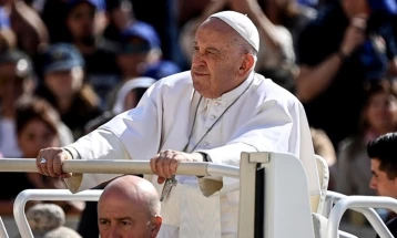 Папа Франциск: Американските католички конзервативци се заробени во самоубиствен став