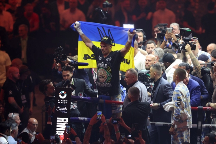 Usyk beats Fury to become undisputed world heavyweight champion