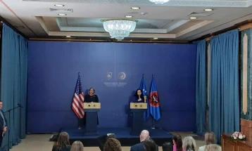 Kosova dhe SHBA-ja nënshkruan marrëveshje për luftë kundër manipulimit të informacioneve nga shtete tjera