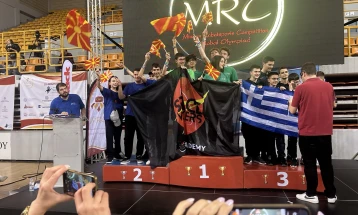 Тимовите на СТЕМ Академија освоија прво и второ место на Глобалната спортска роботска олимпијада во Грција