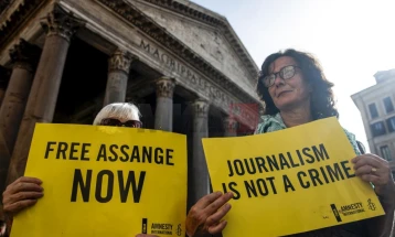 Gjykata e Lartë në Londër vendos për ekstradimin e Asanzhit në SHBA