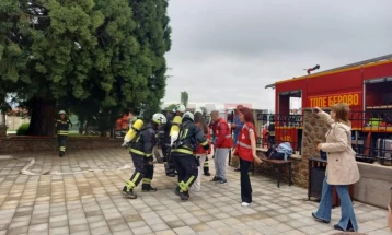 Дефиле на противпожарни возила и тактичко-показна вежба за Денот на пожарникарите во Берово
