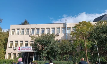 Klisarovska: Spitali ditor nuk është mbyllur, është e saktë se pacientë të Onkologjisë presin me orë të tëra sepse nuk kemi kuadër të mjaftueshëm