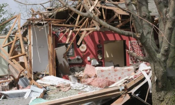 Неколку лица загинаа во торнадо во Ајова, десетина се повредени