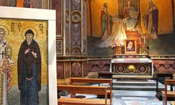 Siljanovska Davkova e kryeson delegacionin shtetëror-kishtar në Romë dhe Vatikan në shënimin e Ditës së Kirilit dhe Metodit
