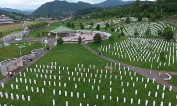 Masa të përforcuara në Srebrenicë, në qytet mbërriti edhe kryeministri i Federatës së Bosnjës dhe Hercegovinës Nermin Nikshiq