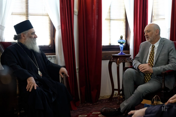 Евроамбасадорот Дејвид Гир во посета на Бигорски манастир