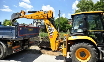 Град Скопје гради нова атмосферска канализација по улицата 100 во Волково