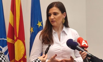 Зајкова демантира дека партијата размислува да премине кон мнозинството
