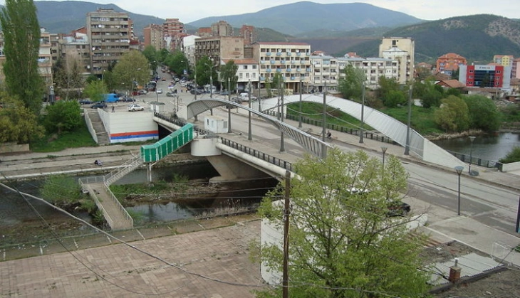 Стано: Прашањето за мостот на Ибар е дел од дијалогот меѓу Србија и Косово, треба да се спречи нова криза