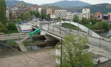 Стано: Прашањето за мостот на Ибар е дел од дијалогот меѓу Србија и Косово, треба да се спречи нова криза