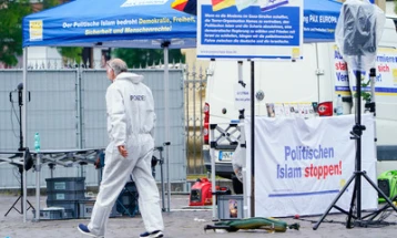 German policeman in coma after knife attack at anti-Islamic event