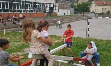 Обновен детскиот парк во село Долно Косоврасти