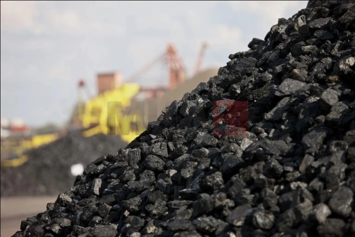 Колумбија го ограничува извозот на јаглен во Израел додека не заврши војната во Газа