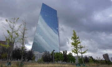 Европската централна банка ги намали каматните стапки за прв пат од 2019 година