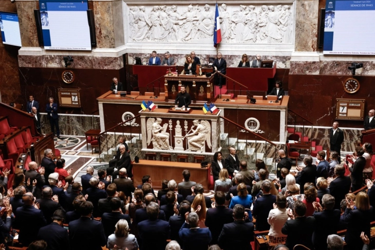 Зеленски во францускиот Парламент: Европа повеќе не е континент на мирот