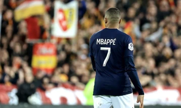 Мбапе го пропушти тренингот на Франција поради болки во грбот