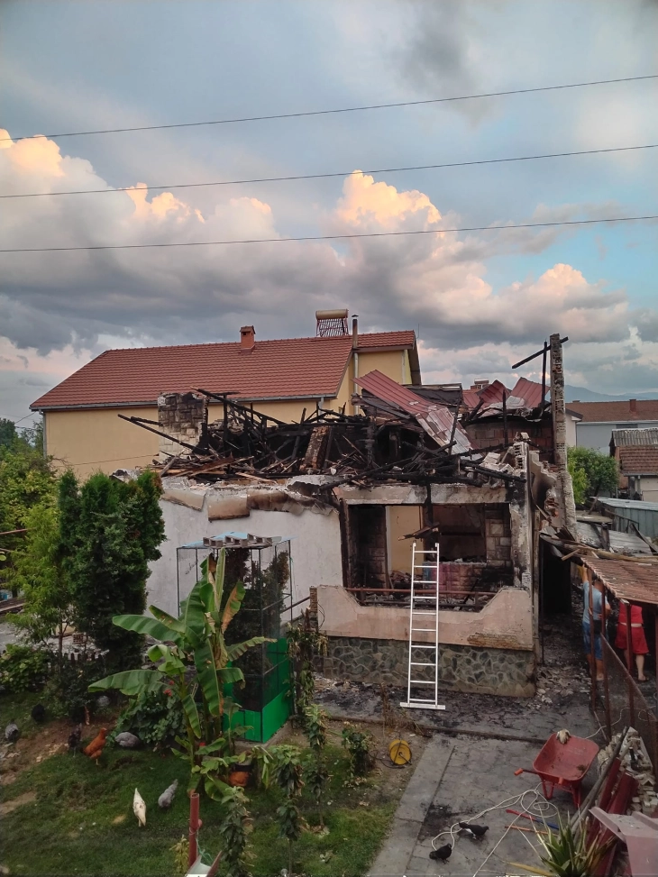 Апел за помош на семејството Богдановски од Јурумлери чиј дом изгоре во пожар