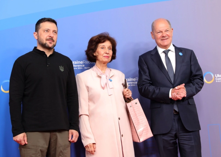 Сиљановска Давкова се обрати на главниот панел на конференцијата за обнова на Украина во Берлин