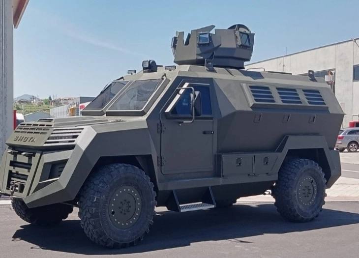 Албанија го претстави првото оклопно воено возило „Made in Albania“