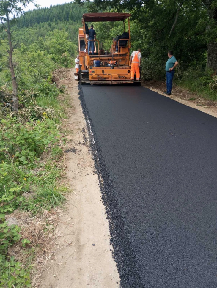 Почна реконструкција на патот помеѓу Арбанашко и Жегљане, општина Старо Нагоричане