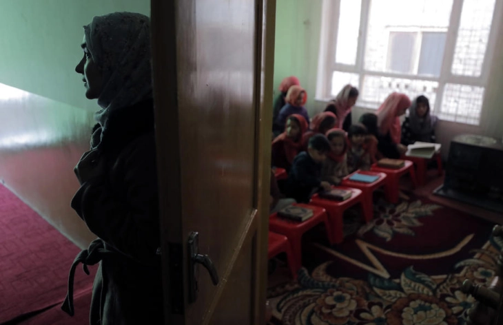Илјада дена по забраната, УНИЦЕФ ги повика талибанците да им дозволат на девојчињата да одат на училиште