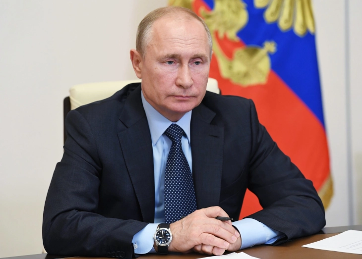 Путин го оквалификува како „кражба“ замрзнувањето на руски средства во странство