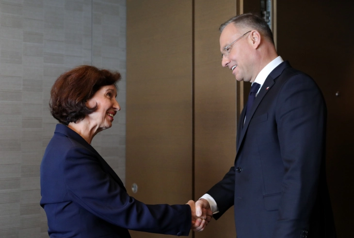Средба на Сиљановска-Давкова со полскиот претседател Анджеј Дуда на Самитот за мир во Украина