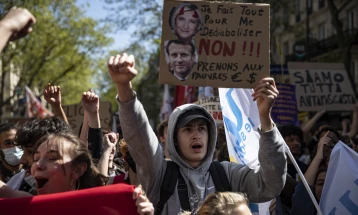 Демонстрации против екстремната десница во Франција