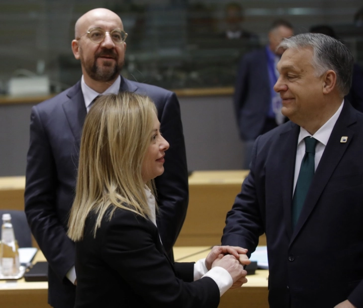 Орбан разговараше со Мелони и Моравјецки во пресрет на состанокот на лидерите на ЕУ
