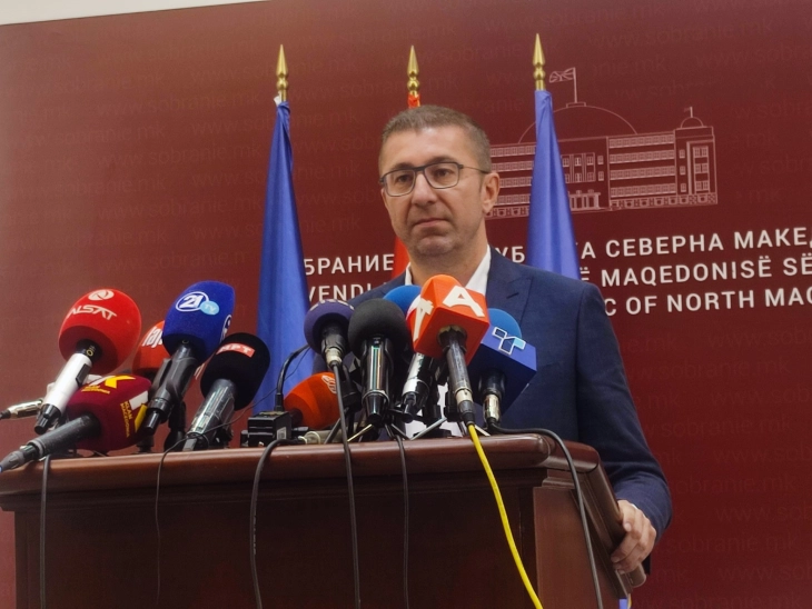 Mickoski: Për konsensus për çështjet me rëndësi kombëtare i shtrij dorën LSDM-së dhe të gjitha partive tjera politike