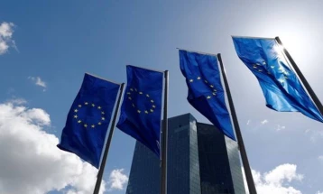 BE-ja i paralajmëroi Francën, Italinë dhe vende të tjera për shpenzim të tepruar