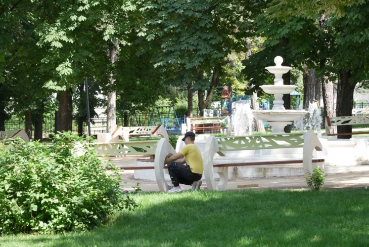 Општина Куманово поставува нова урбана опрема во Соколански парк