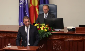 Во Собранието избор на новата влада предводена од Христијан Мицкоски (во живо)