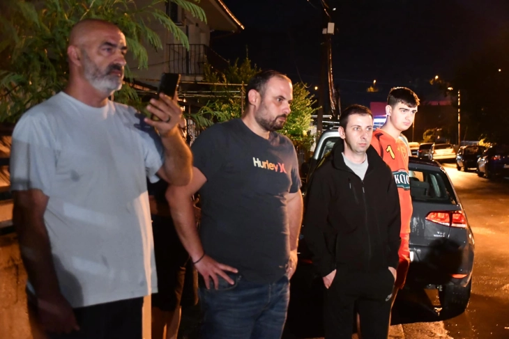Градоначалникот Ѓорѓиевски на терен со екипите за расчистување на штетите по невремето