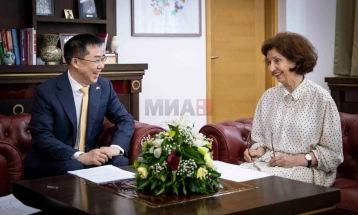 Presidentja Siljanovska Dakova priti ambasadorin kinez Xhang Xuo