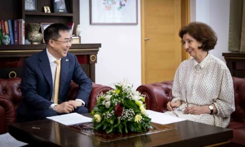President Siljanovska Davkova meets Chinese Ambassador Zuo
