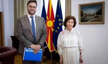 Presidentja Siljanovska Davkova priti Gabriel Gualano de Godoj, përfaqësues i Zyrës së UNHCR-së