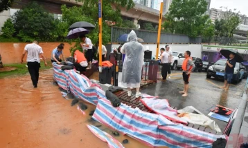 Кина одвои 316 милиони долари итна помош за справување со последиците од смртоносните поплави
