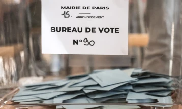 Затворени гласачките места во Франција во првиот круг од вонредните парламентарни избори, рекордна излезност