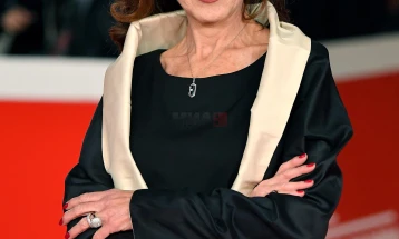 Почина глумицата Марија Росарија Омаџо