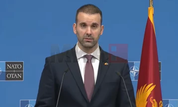 Црногорската опозиција не дозволи одржување на премиерскиот час