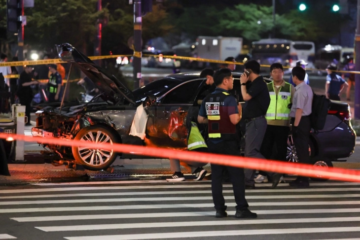 Автомобил удри пешаци во Сеул, деветмина загинати